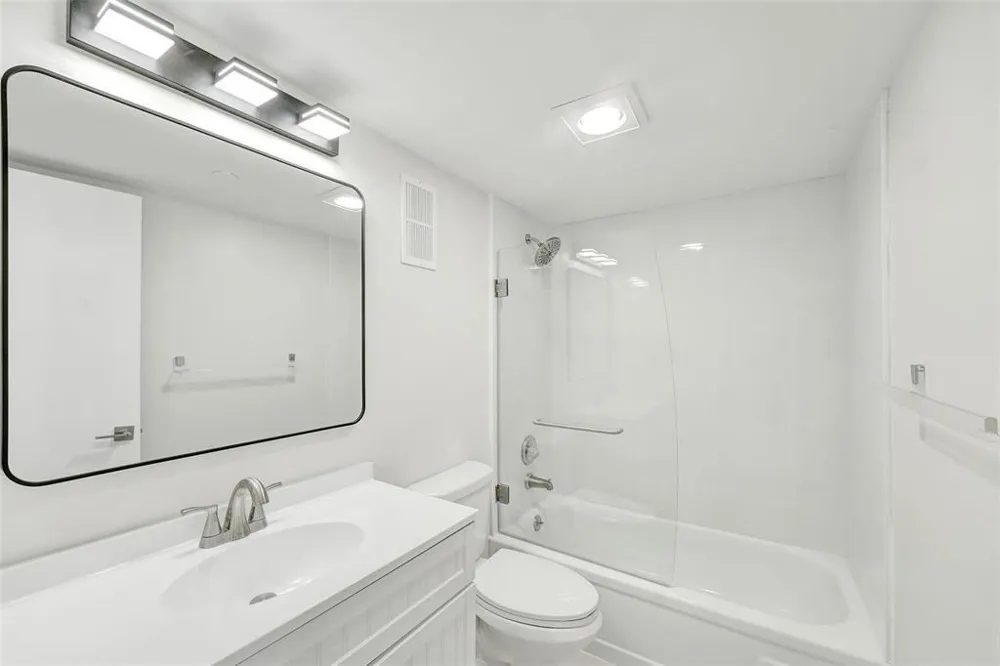 1000 St Charles Place #305 Pembroke Pines, FL 33026
