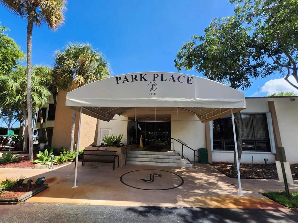 1000 St Charles Place #305 Pembroke Pines, FL 33026