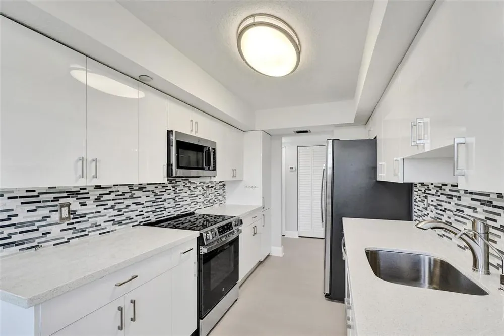 1000 St Charles Place #305 Pembroke Pines, FL 33026