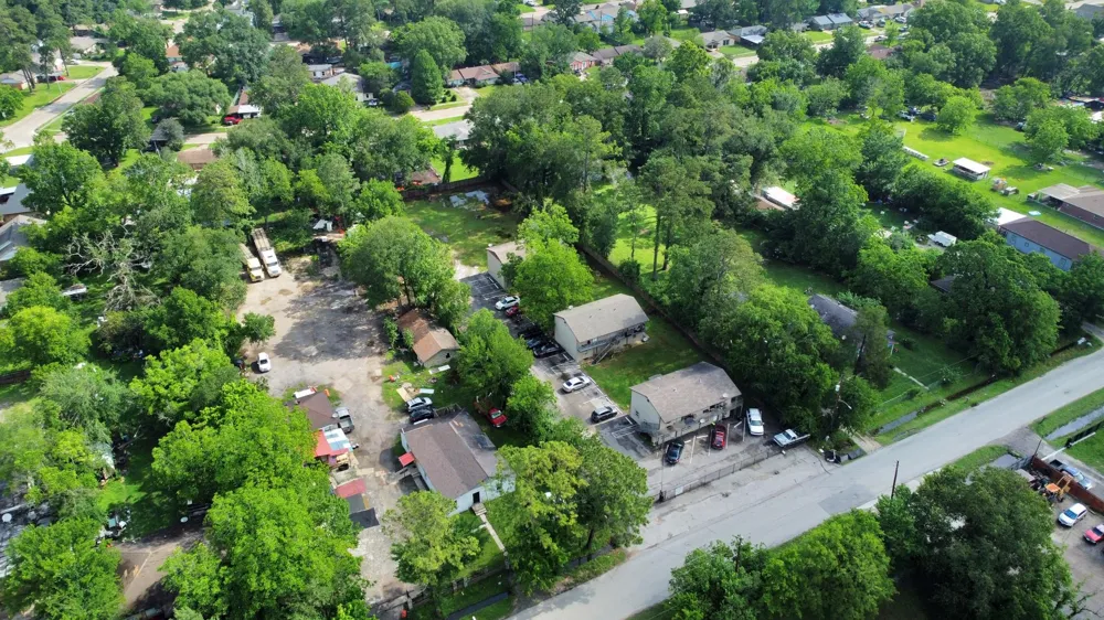9211 Green River Drive #12 Houston, TX 77078