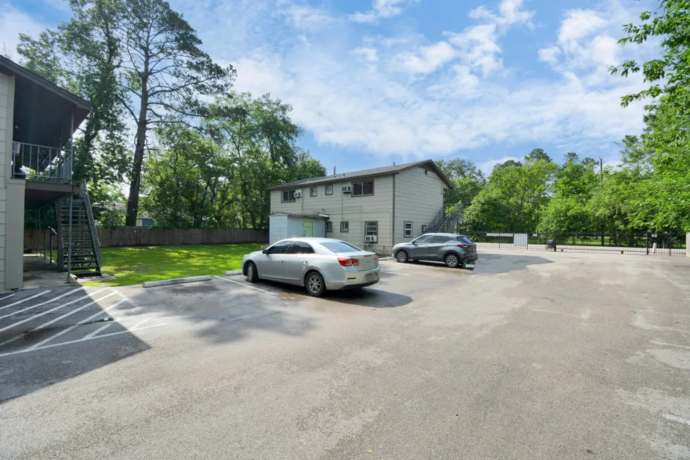 9211 Green River Drive #12 Houston, TX 77078