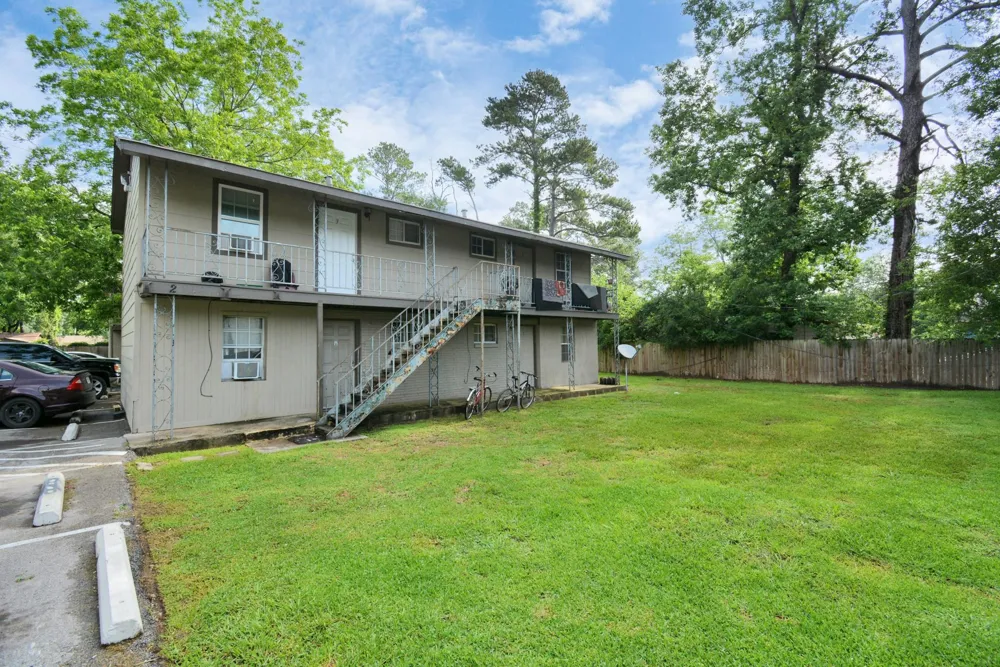9211 Green River Drive #12 Houston, TX 77078