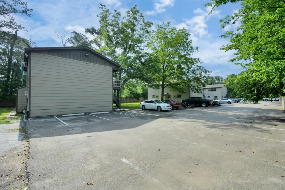 9211 Green River Drive #12 Houston, TX 77078