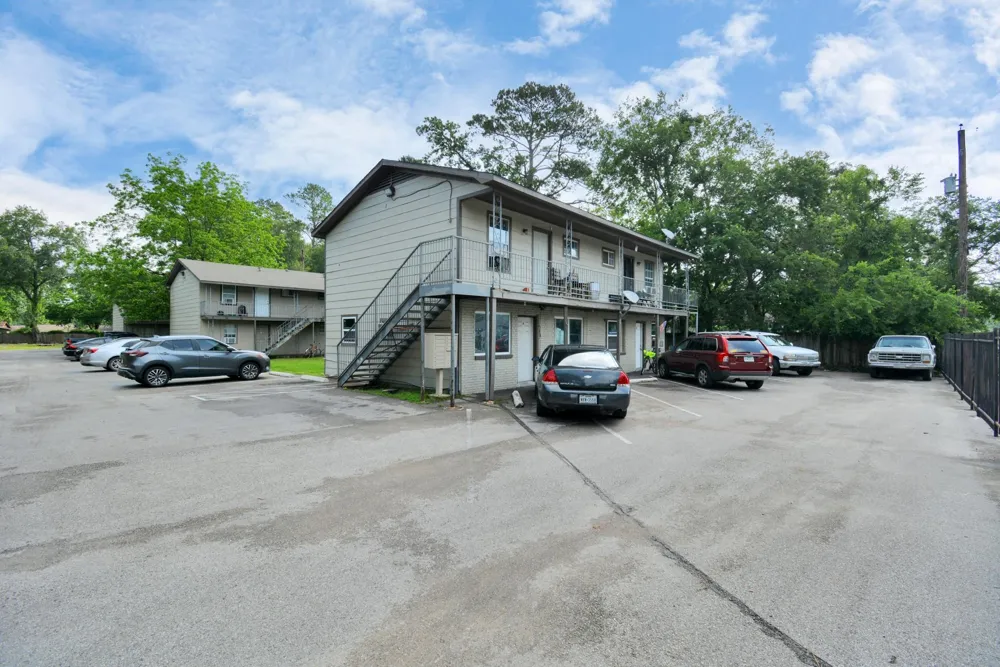 9211 Green River Drive #12 Houston, TX 77078