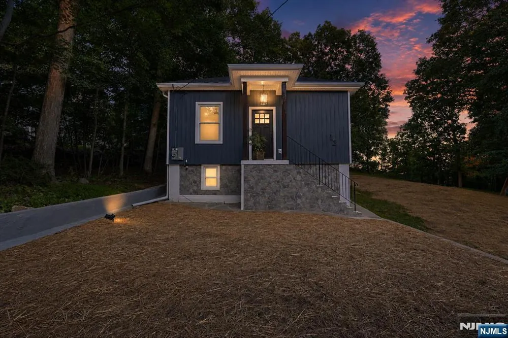 13 Maine Street Jefferson Township, NJ 07849