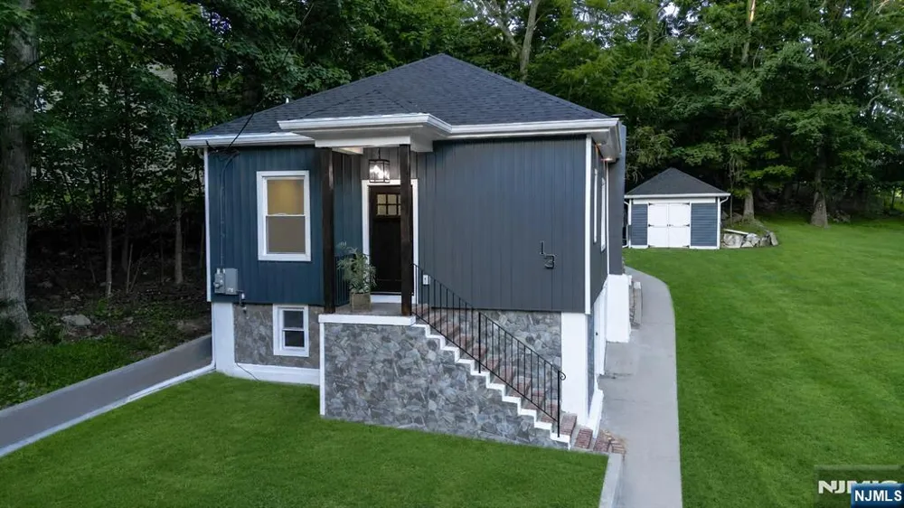 13 Maine Street Jefferson Township, NJ 07849