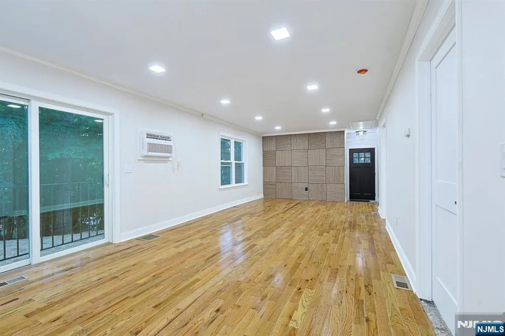 13 Maine Street Jefferson Township, NJ 07849