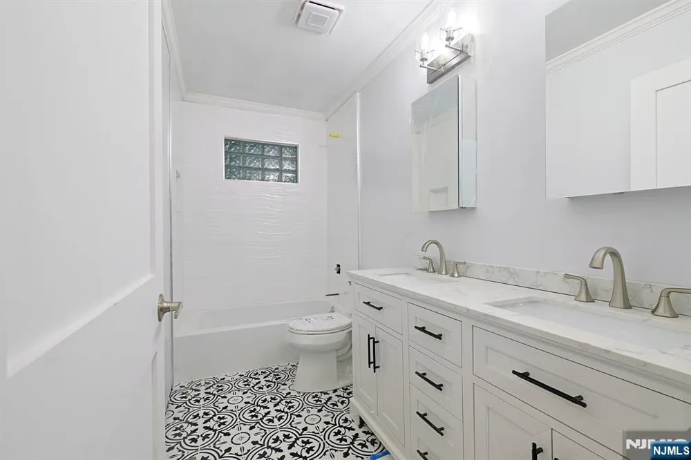 13 Maine Street Jefferson Township, NJ 07849