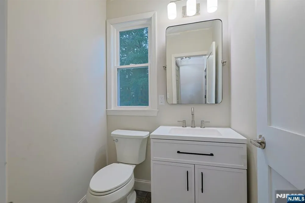 13 Maine Street Jefferson Township, NJ 07849