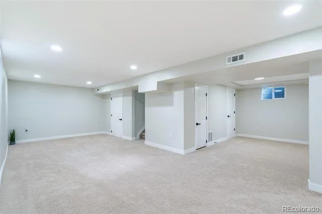 562 Lima Street Aurora, CO 80010