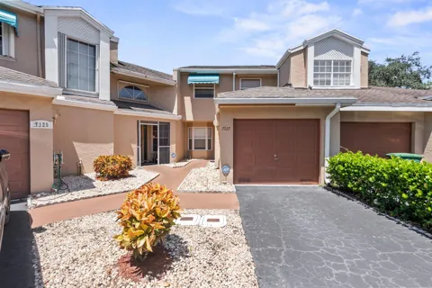 7127 WOODMONT WAY #7127