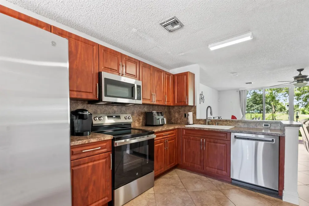 7127 WOODMONT WAY #7127 Tamarac, FL 33321
