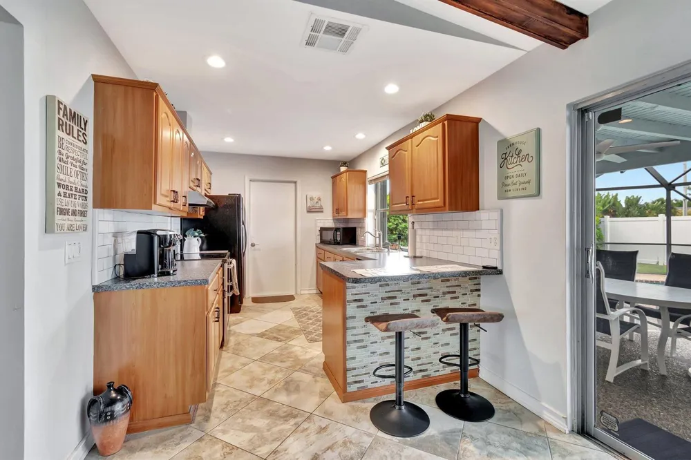 577 SW 24th Avenue Boynton Beach, FL 33435