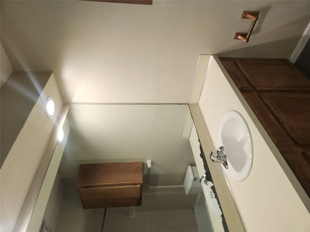 11125 E 17 PLACE Tulsa, OK 74129