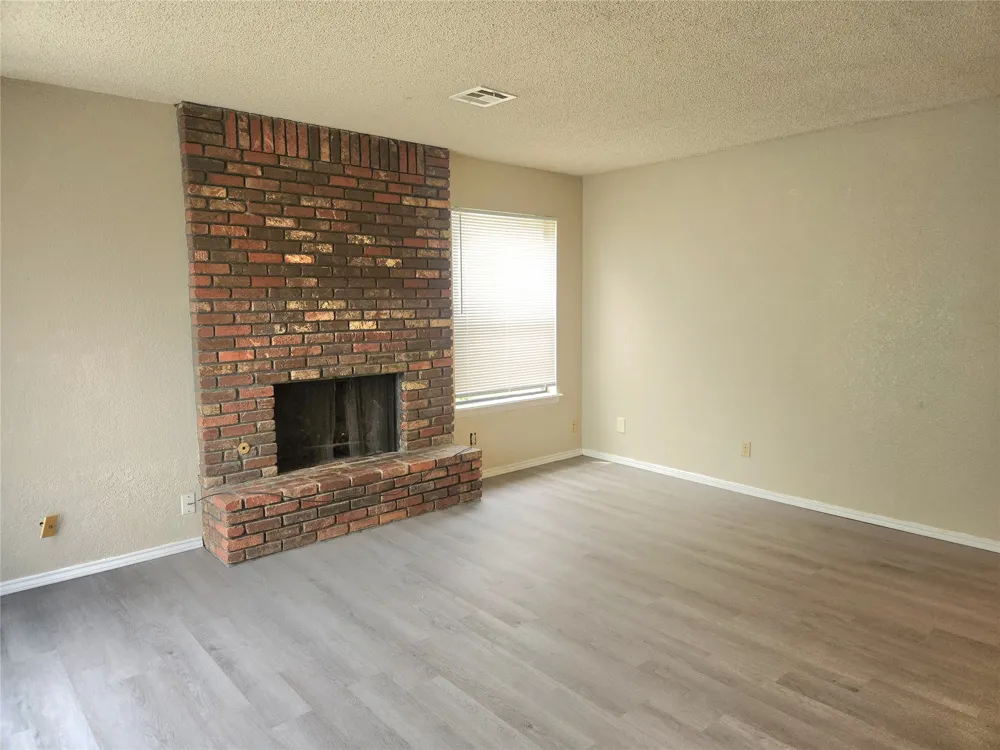 11125 E 17 PLACE Tulsa, OK 74129