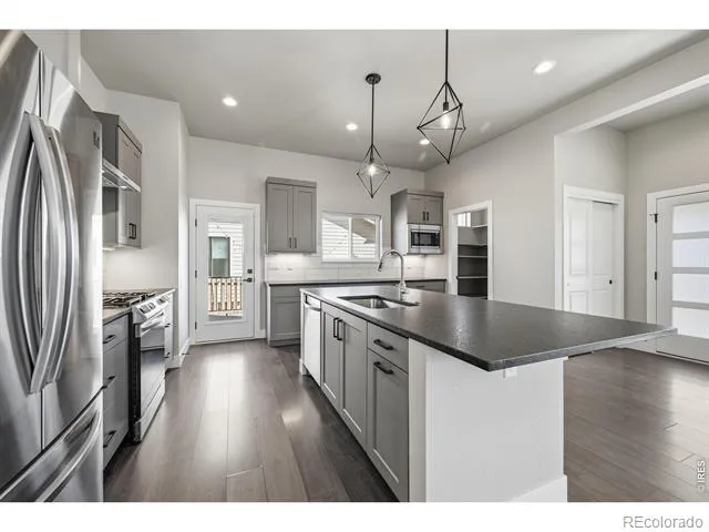 5197 School House Drive Timnath, CO 80547
