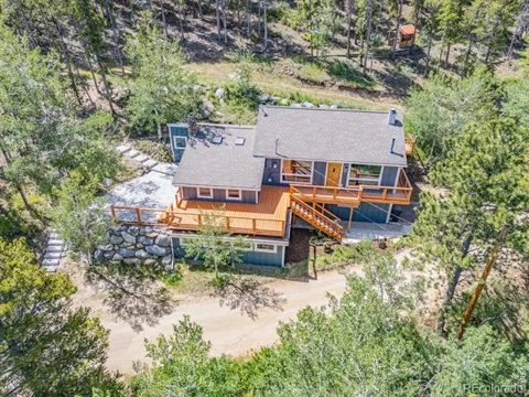 38 E Pine Street