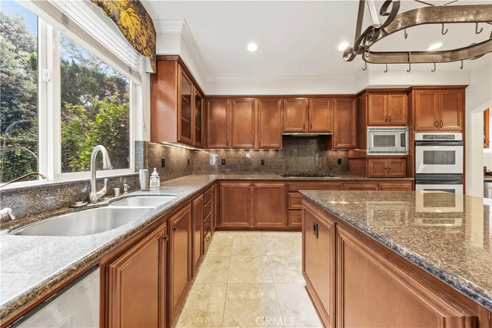 26 Remington Aliso Viejo, CA 92656