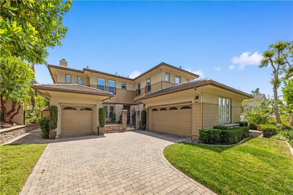 26 Remington Aliso Viejo, CA 92656