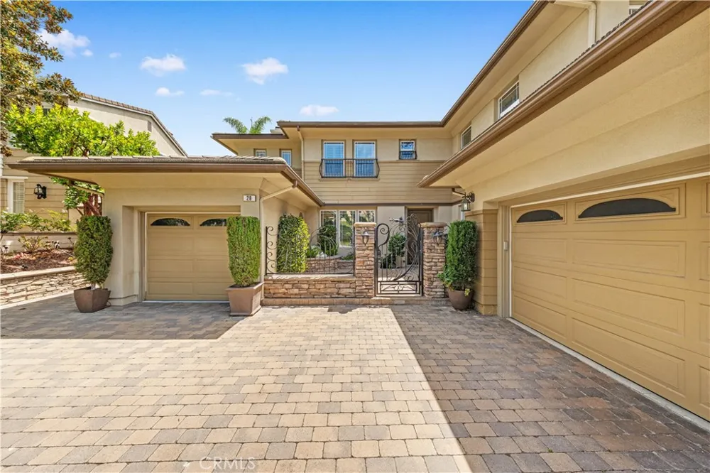 26 Remington Aliso Viejo, CA 92656