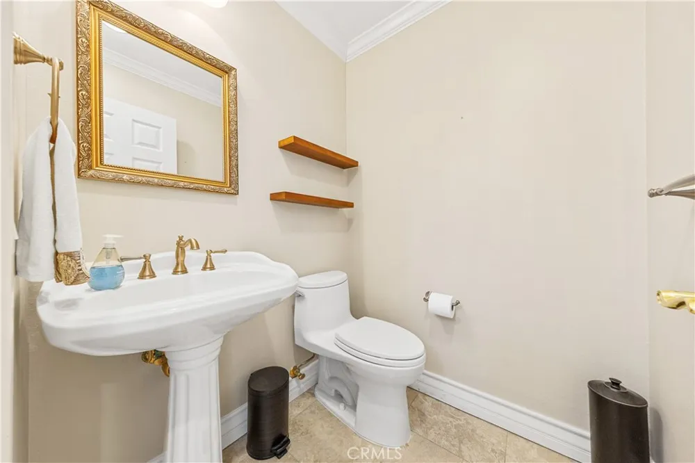 26 Remington Aliso Viejo, CA 92656