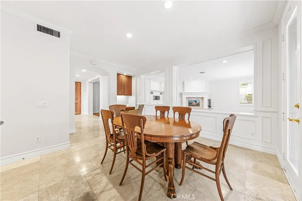 26 Remington Aliso Viejo, CA 92656