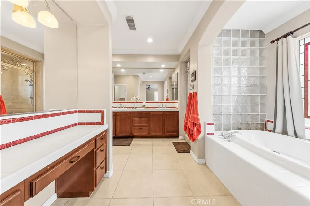 26 Remington Aliso Viejo, CA 92656