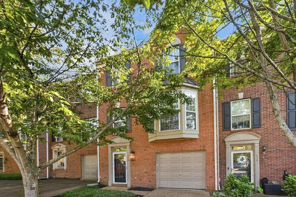 640 Huffine Manor Cir Franklin, TN 37067