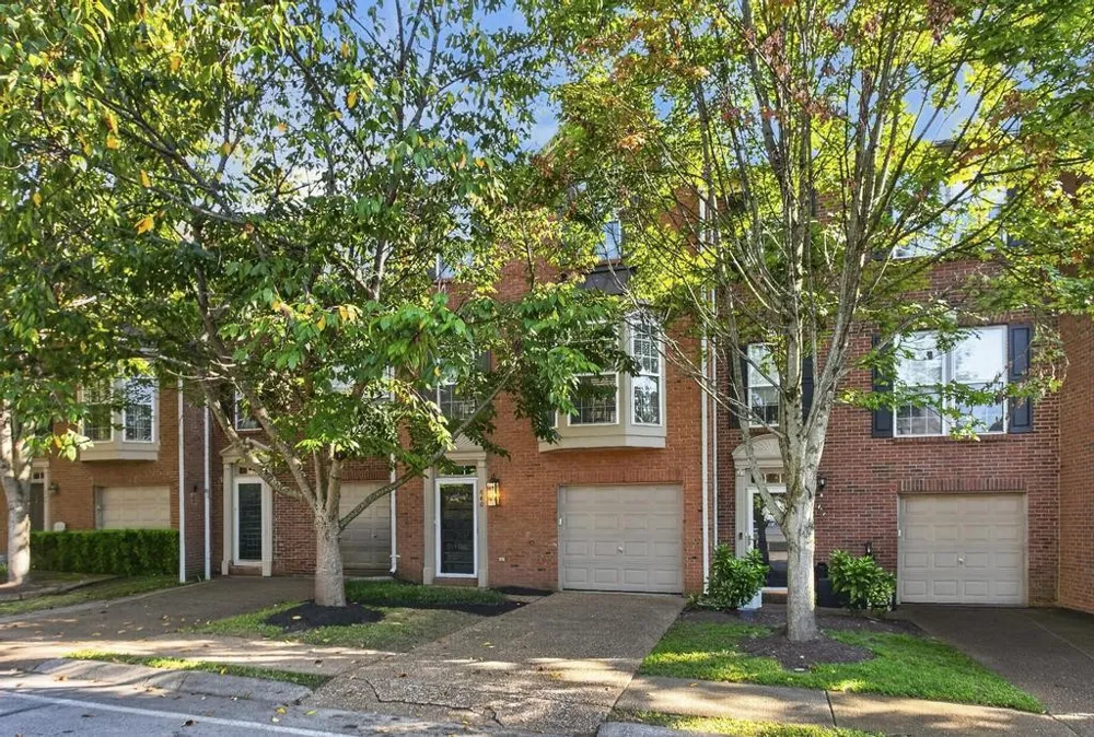 640 Huffine Manor Cir Franklin, TN 37067
