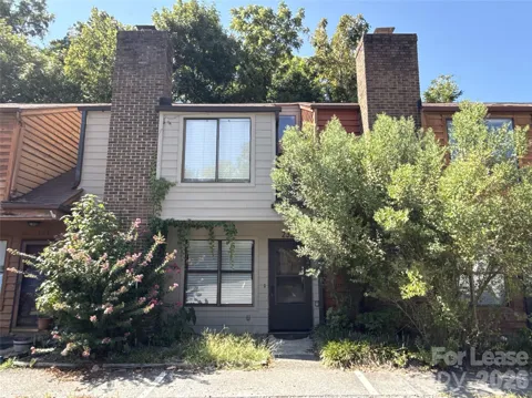 2325 Brookview Court