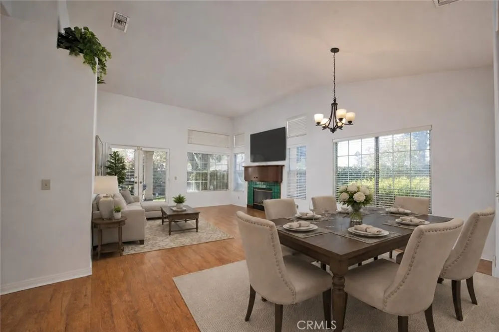 2464 Pleasant Grove Circle Thousand Oaks, CA 91362