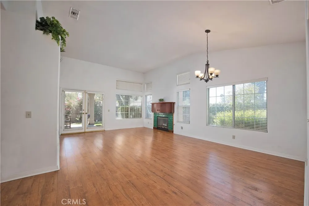 2464 Pleasant Grove Circle Thousand Oaks, CA 91362