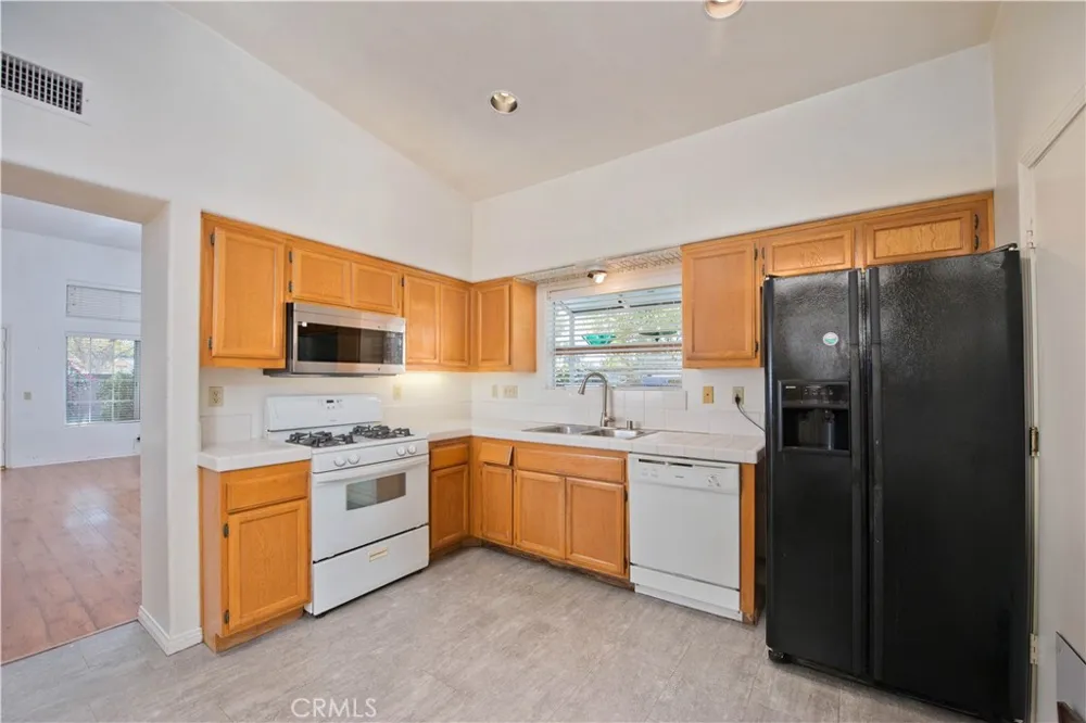 2464 Pleasant Grove Circle Thousand Oaks, CA 91362