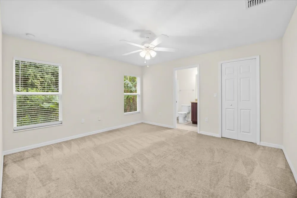 8736 98TH COURT Vero Beach, FL 32967