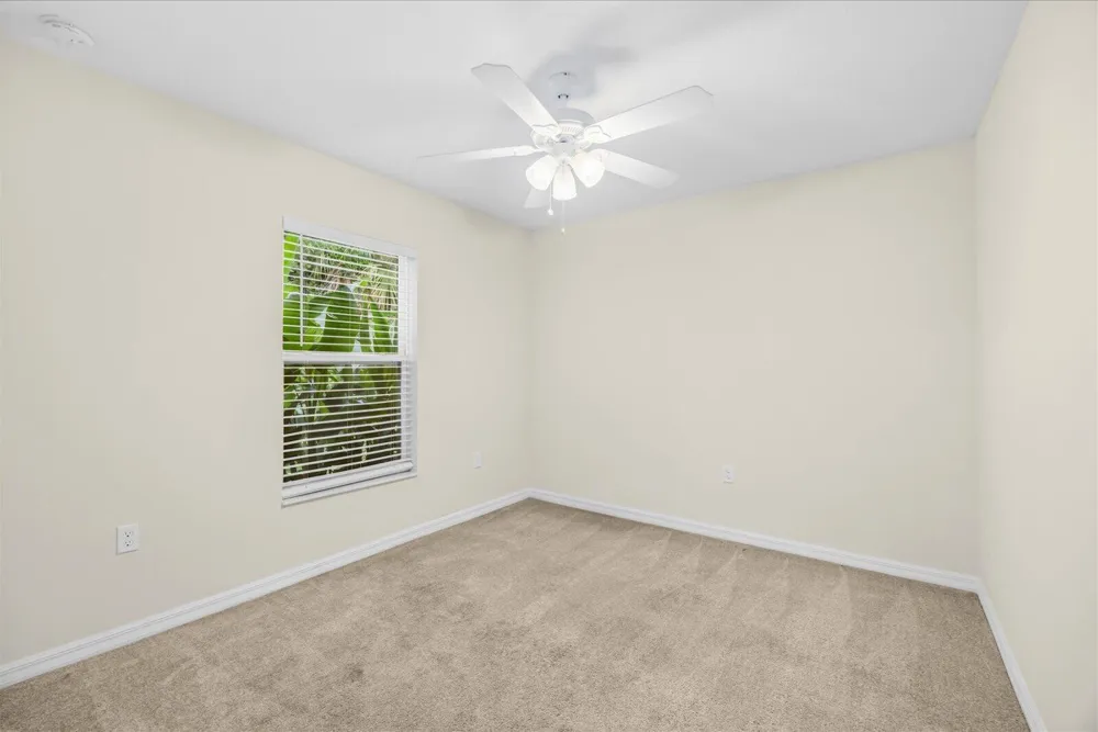 8736 98TH COURT Vero Beach, FL 32967