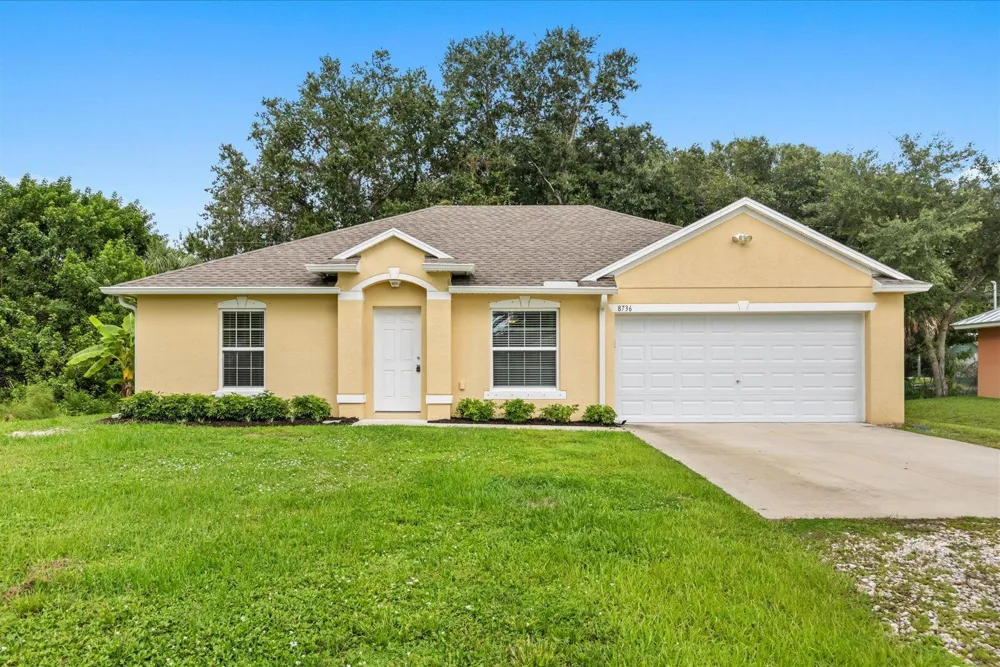 8736 98TH COURT Vero Beach, FL 32967