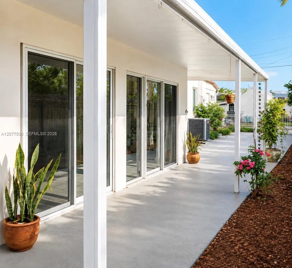 2740 SW 4th ST #REAR Miami, FL 33135