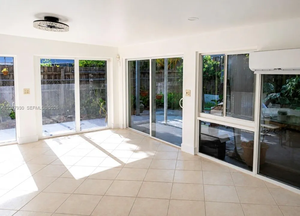 2740 SW 4th ST #REAR Miami, FL 33135