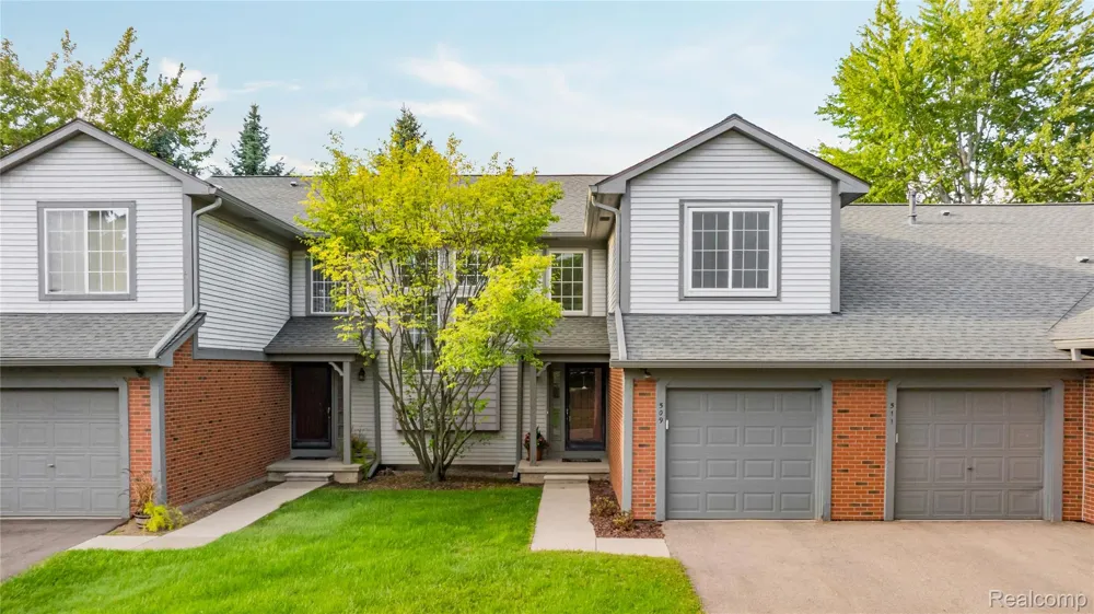 509 Winwood Circle Walled Lake City, MI 48390
