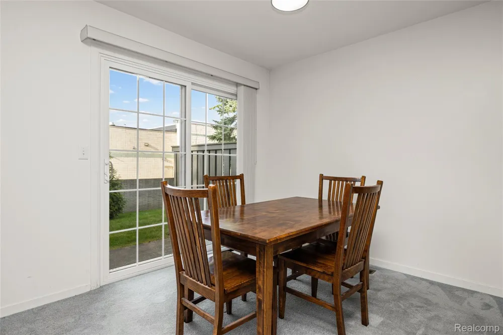 509 Winwood Circle Walled Lake City, MI 48390