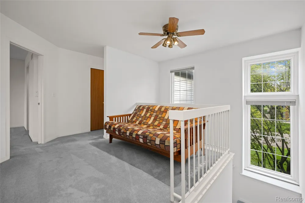 509 Winwood Circle Walled Lake City, MI 48390