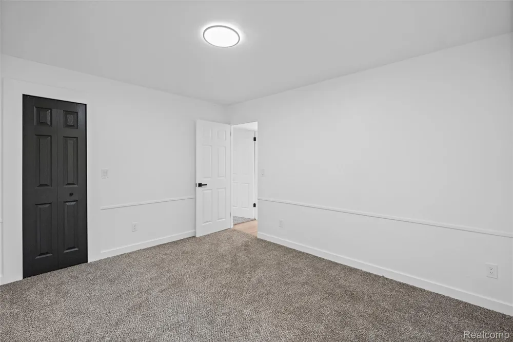 2357 Southampton Avenue Grand Blanc Charter Township, MI 48507