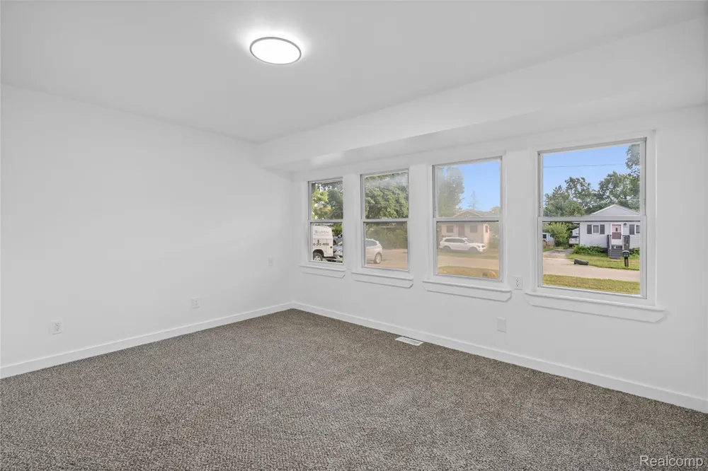 2357 Southampton Avenue Grand Blanc Charter Township, MI 48507