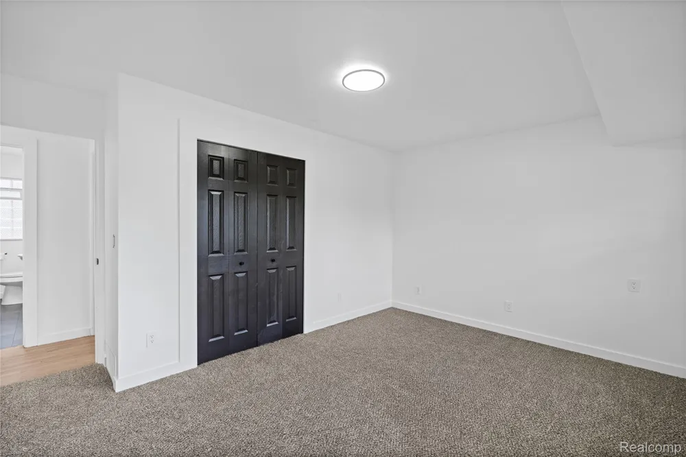 2357 Southampton Avenue Grand Blanc Charter Township, MI 48507