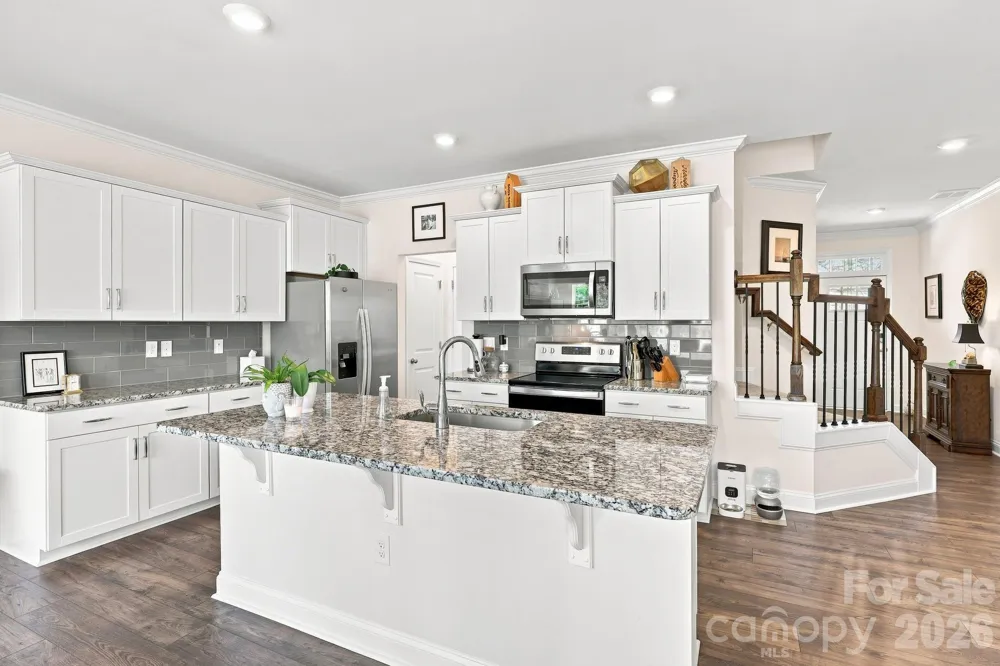 198 Creekview Road Hendersonville, NC 28792