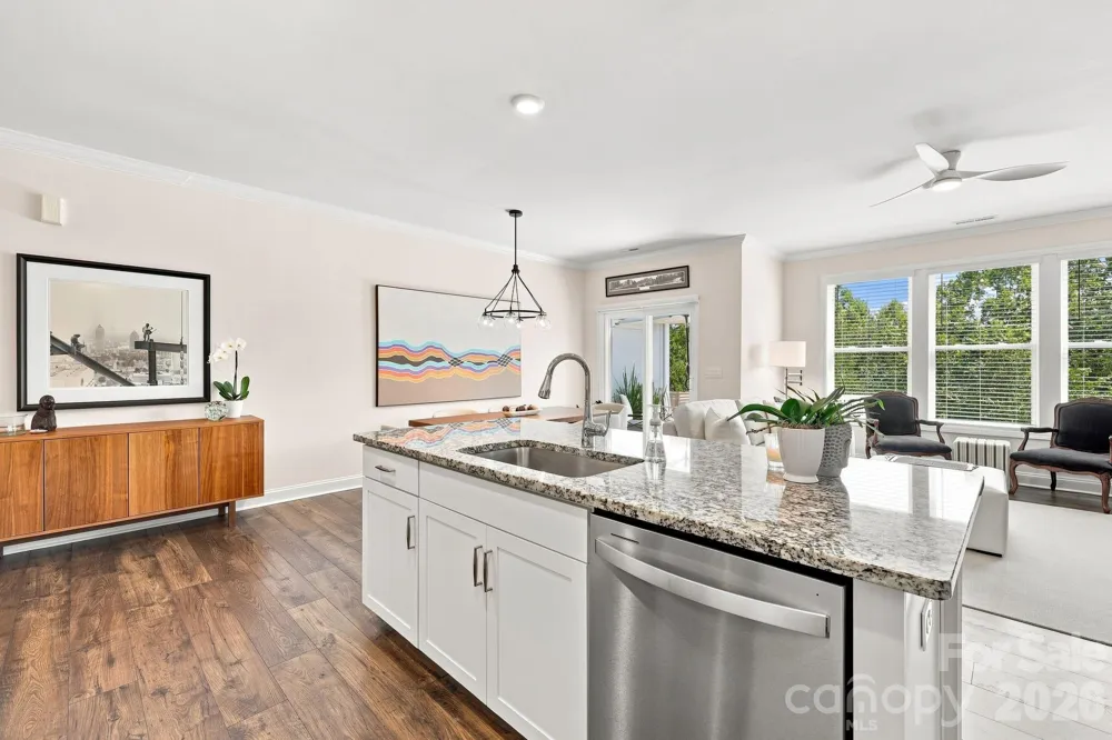 198 Creekview Road Hendersonville, NC 28792