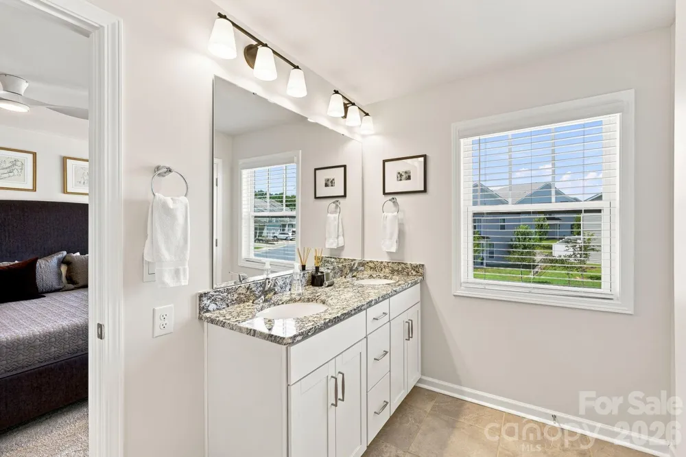 198 Creekview Road Hendersonville, NC 28792
