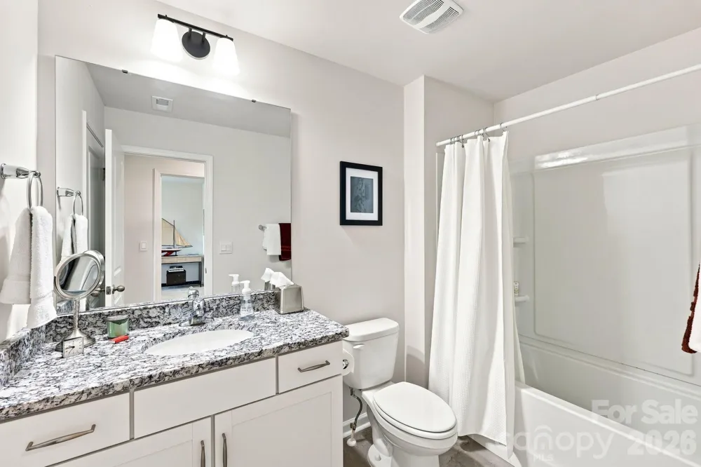 198 Creekview Road Hendersonville, NC 28792