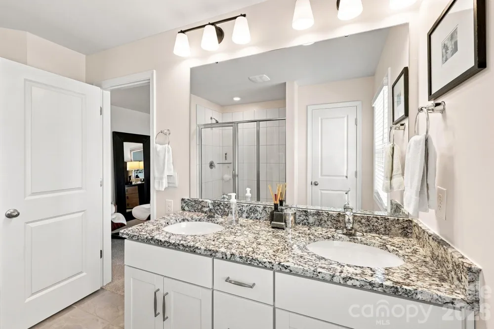 198 Creekview Road Hendersonville, NC 28792