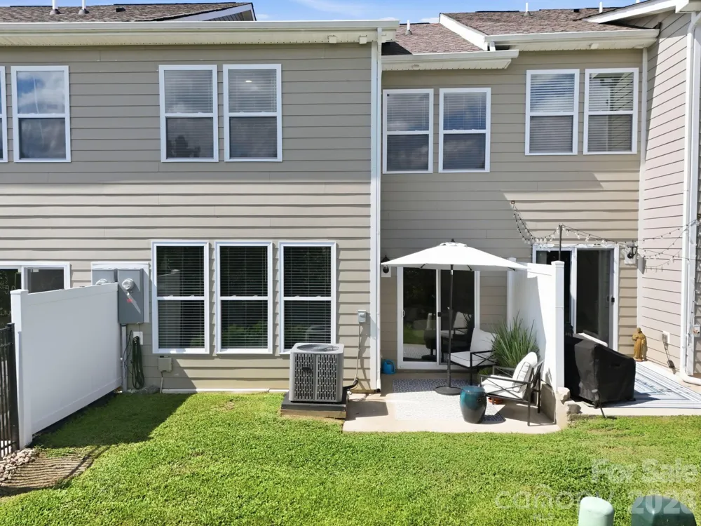 198 Creekview Road Hendersonville, NC 28792